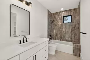 400 Emerald Way, Horseshoe Bay, TX 78657 - Photo 23