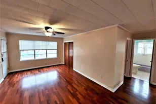 901 Wright St, Llano, TX 78643 - Photo 19