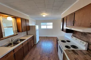 901 Wright St, Llano, TX 78643 - Photo 17