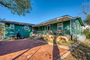 901 Wright St, Llano, TX 78643 - Photo 5