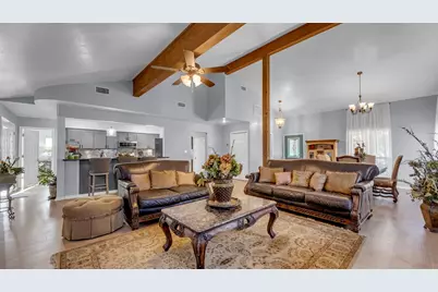 207 Fox Xing, Burnet, TX 78611 - Photo 7