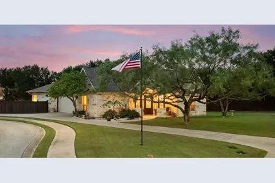 813 Lacey Oak Circle, Marble Falls, TX 78654 - Photo 3