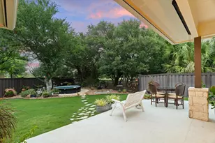 813 Lacey Oak Cir, Marble Falls, TX 78654 - Photo 5