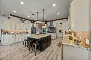 901 Crown Ln, Burnet, TX 78611 - Photo 9