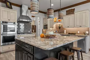 901 Crown Ln, Burnet, TX 78611 - Photo 7