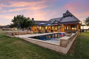 901 Crown Ln, Burnet, TX 78611 - Photo 1