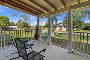 201 Iris Ln, Buchanan Dam, TX 78609 - Photo 3