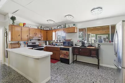 201 Iris Lane, Buchanan Dam, TX 78609 - Photo 5