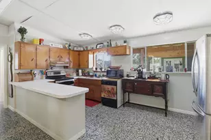 201 Iris Ln, Buchanan Dam, TX 78609 - Photo 5