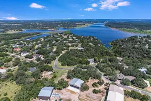 101 Bedford Dr, Spicewood, TX 78669 - Photo 27