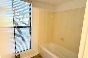 800 Grassy Knol Ave, Horseshoe Bay, TX 78657 - Photo 11