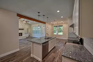 101 Eagle Point Dr, Kingsland, TX 78639 - Photo 7