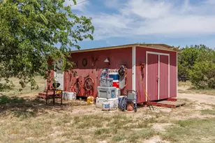 6551 Cr 208, Lampasas, TX 76550 - Photo 25