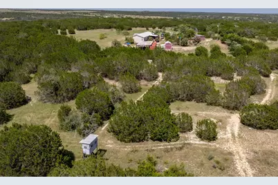 6551 Cr 208, Lampasas, TX 76550 - Photo 9
