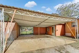 1012 N Water St St, Burnet, TX 78611 - Photo 23