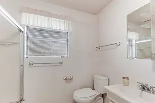 1012 N Water St St, Burnet, TX 78611 - Photo 19