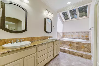 209 Tarbet Trail, Horseshoe Bay, TX 78657 - Photo 19