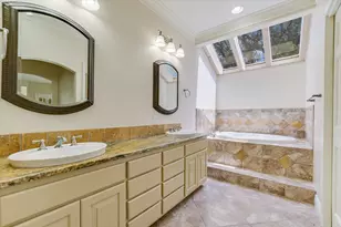 209 Tarbet Trail, Horseshoe Bay, TX 78657 - Photo 19