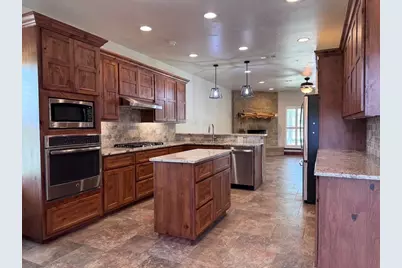 1706 Link Drive, Kingsland, TX 78639 - Photo 5