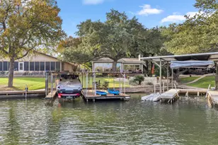 207 Elm Lodge Dr, Kingsland, TX 78639 - Photo 1