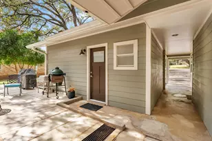 207 Elm Lodge Dr, Kingsland, TX 78639 - Photo 11