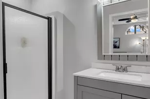 207 Elm Lodge Dr, Kingsland, TX 78639 - Photo 13