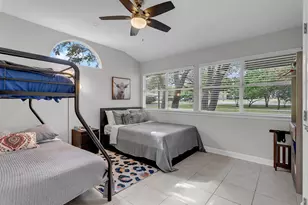 207 Elm Lodge Dr, Kingsland, TX 78639 - Photo 11