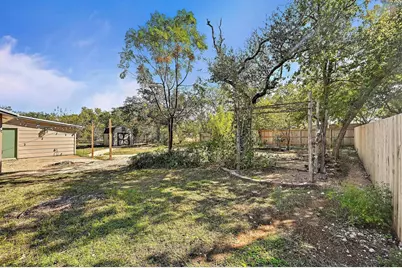 551 N Grange, Bertram, TX 78605 - Photo 29