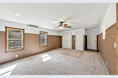551 N Grange, Bertram, TX 78605 - Photo 17