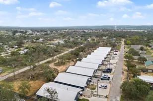 872 Waco, Kingsland, TX 78639 - Photo 27