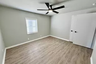 705 Sunrise Ave, Sunrise Beach, TX 78643 - Photo 19