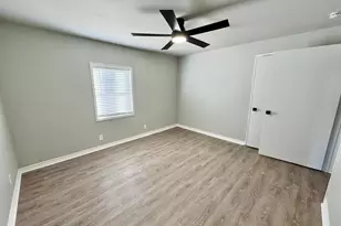 705 Sunrise Ave, Sunrise Beach, TX 78643 - Photo 17