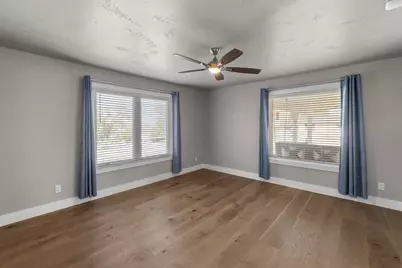 419 Avenue E, Marble Falls, TX 78654 - Photo 13