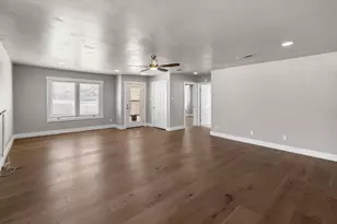 419 Avenue E, Marble Falls, TX 78654 - Photo 11