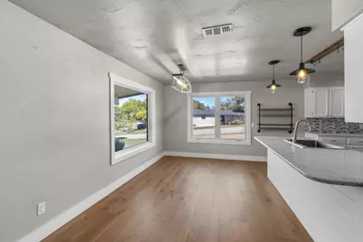 419 Avenue E, Marble Falls, TX 78654 - Photo 9