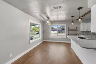 419 Avenue E, Marble Falls, TX 78654 - Photo 9