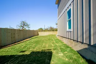 303 Cedarhill, Granite Shoals, TX 78654 - Photo 19