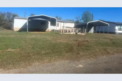 809 W Llano Streets, Llano, TX 78643 - Photo 1