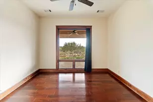 1250 Rocky Hollow Dr, Burnet, TX 78611 - Photo 19