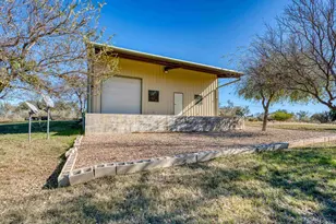 212 Rio Llano E, Llano, TX 78643 - Photo 23