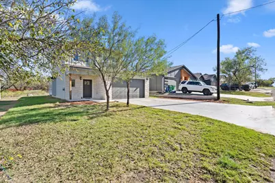 853 Cypress Lane, Cottonwood Shores, TX 78657 - Photo 3