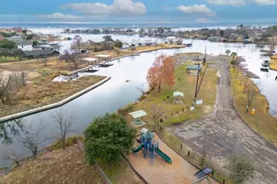 902 Prairie Creek, Marble Falls, TX 78654 - Photo 3