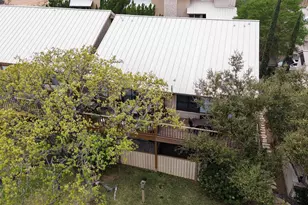 704 Horseshoe Bay Blvd, Horseshoe Bay, TX 78657 - Photo 5