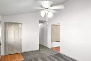 720 Fallen Oak Dr, Bertram, TX 78605 - Photo 9