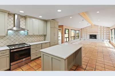 206 Blue Ground, Horseshoe Bay, TX 78657 - Photo 9