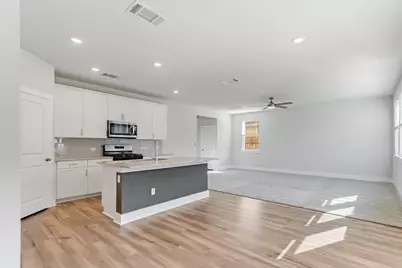 525 Longmount Cove, Liberty Hill, TX 78642 - Photo 7