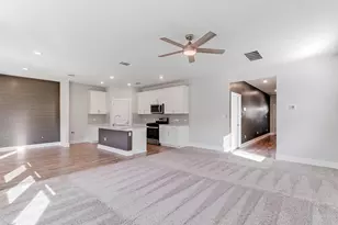 525 Longmount Cv, Liberty Hill, TX 78642 - Photo 5