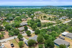 136 W Maple Dr, Granite Shoals, TX 78654 - Photo 21