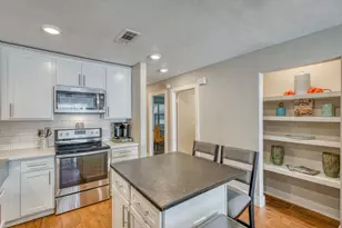 104 Cove E, Horseshoe Bay, TX 78657 - Photo 9