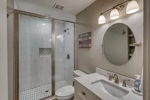 104 Cove E, Horseshoe Bay, TX 78657 - Photo 13